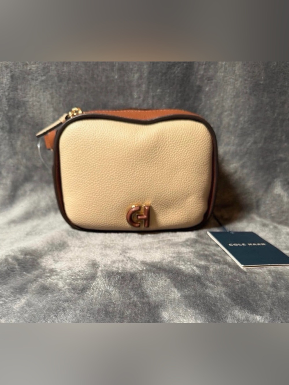 Cole Haan Essential Camera Crossbody Bag Tan/Oat  Pebbled Leather